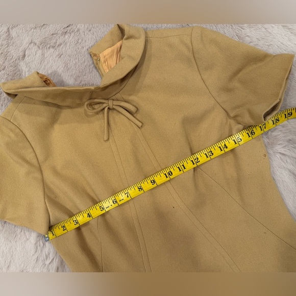 Vintage Elegant Mustard Short Sleeve Dress - Picture 8 of 8